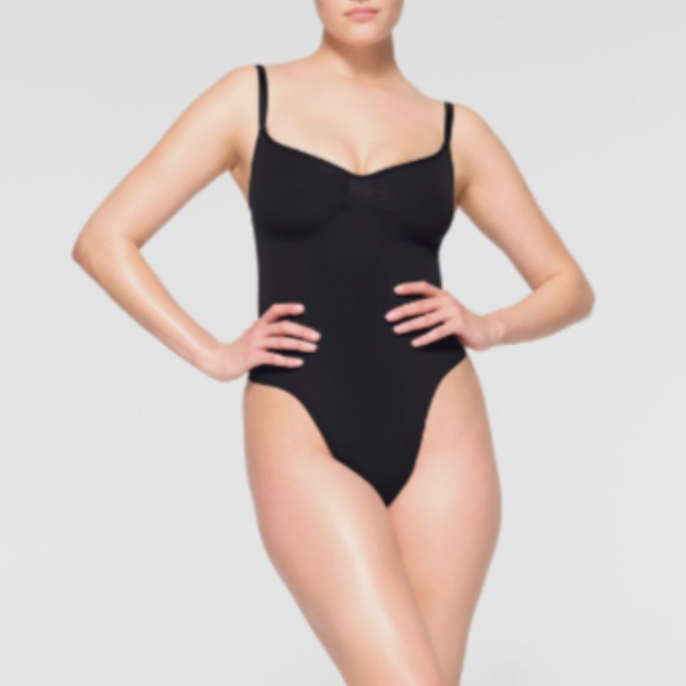 SKIMS Black Adjustable Straps Sculpting Seamless Thong Bodysuit Size S-M - NWOB - Picture 2 of 9